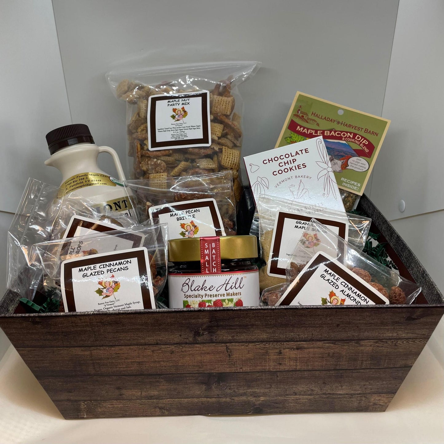 Vermont Maple Gift Basket, Large